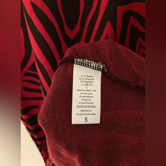 LuLaRoe Julia Dress — Red/Black Tribal Print, size S. - Picture 4 of 6
